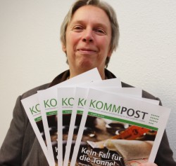 Abfallwirtschaftsdezernentin Christiane Schmahl präsentiert die neue KommPost